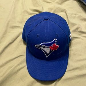 Toronto blue Jays cap low peak